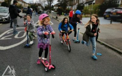 Playing Out : Info for School Newsletters Summer 2025